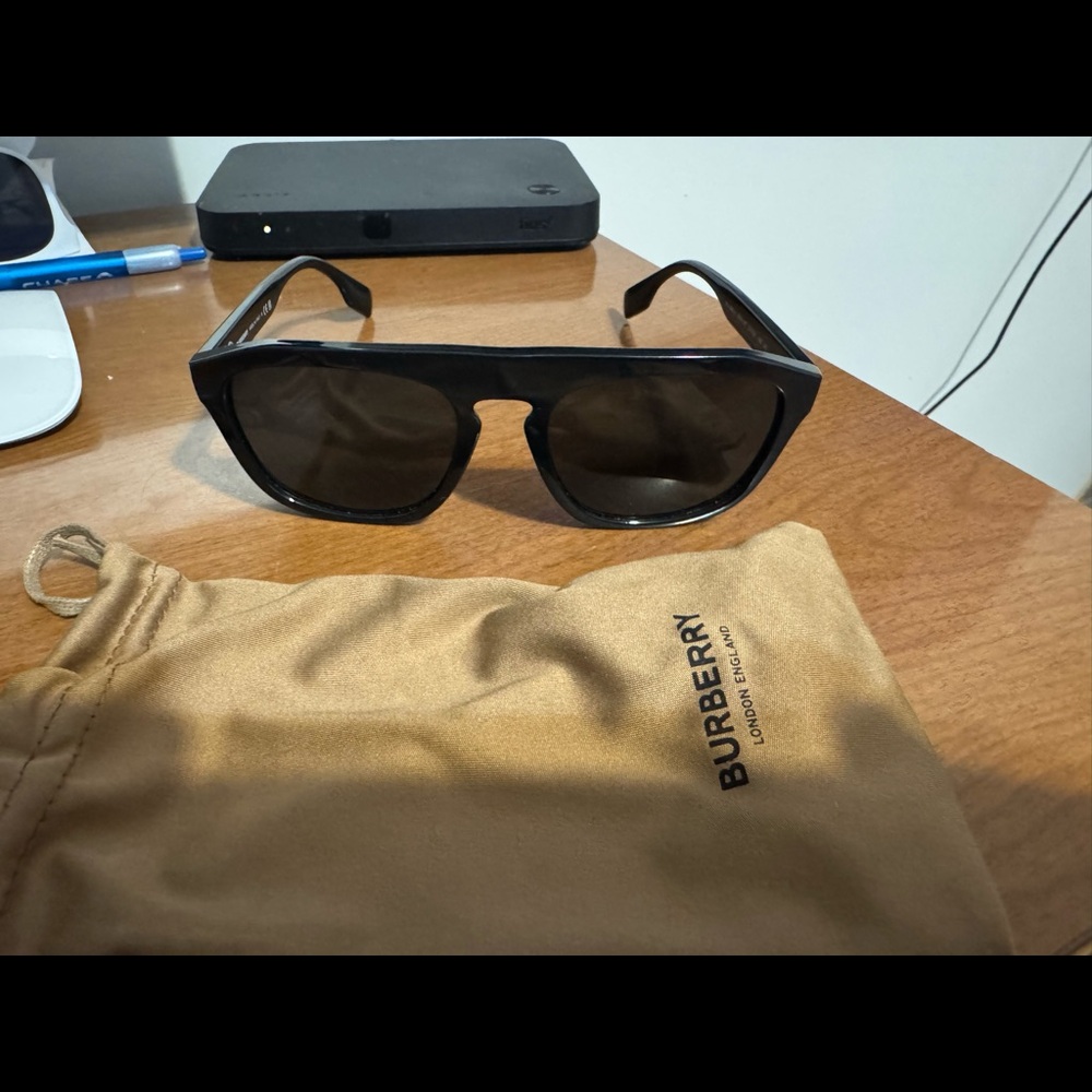 Sunglass - image 3